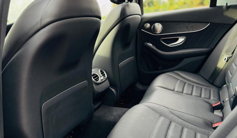 
								Mercedes Benz C200 full									