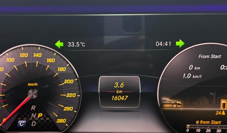 
								Mercedes-Benz E43 full									