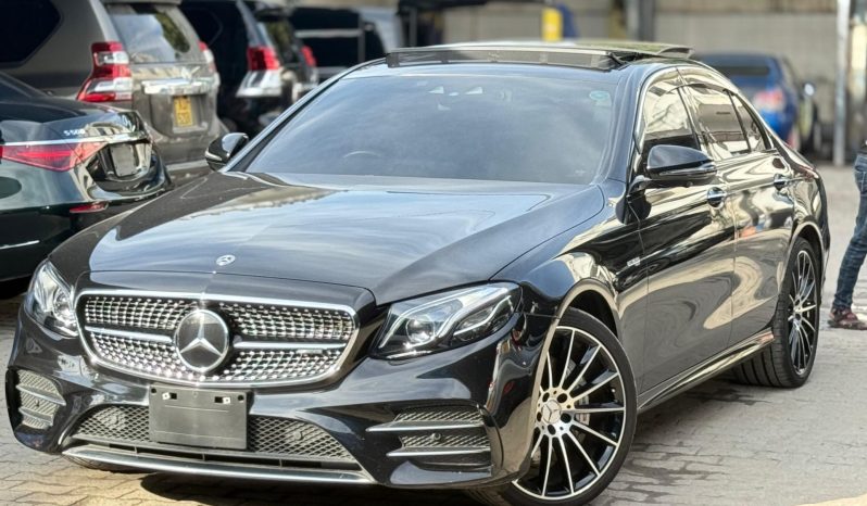 
								Mercedes-Benz E43 full									