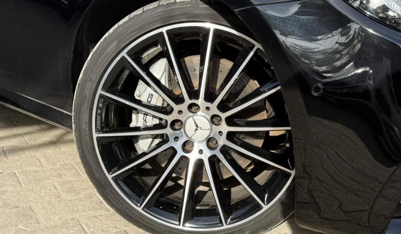 
								Mercedes-Benz E43 full									