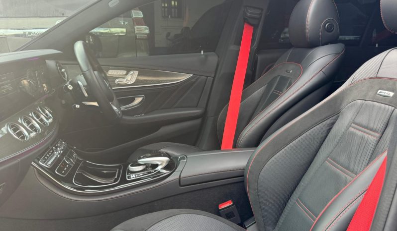 
								Mercedes-Benz E43 full									