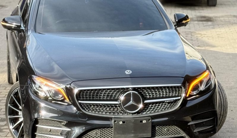 
								Mercedes-Benz E43 full									