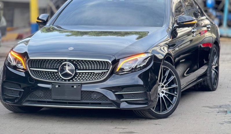 
								Mercedes-Benz E43 full									