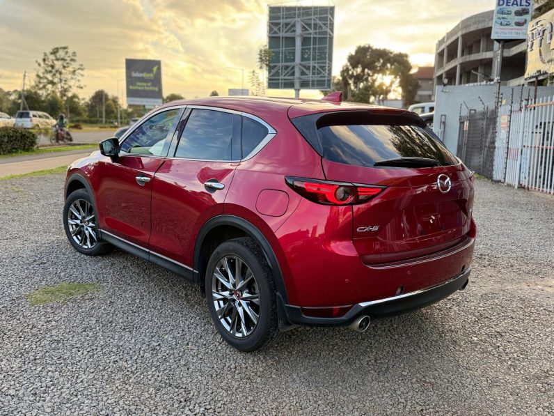 
								Mazda Cx-5 full									