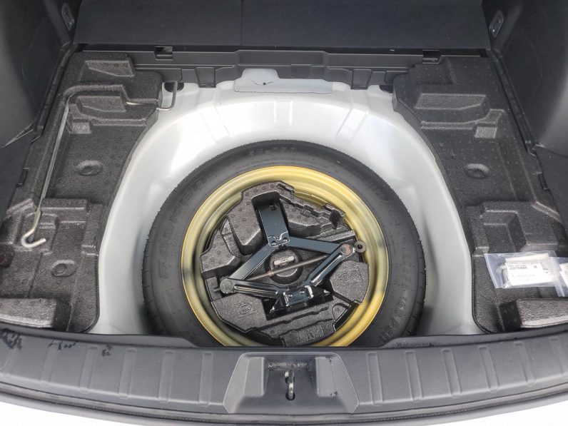 
								Subaru forester full									