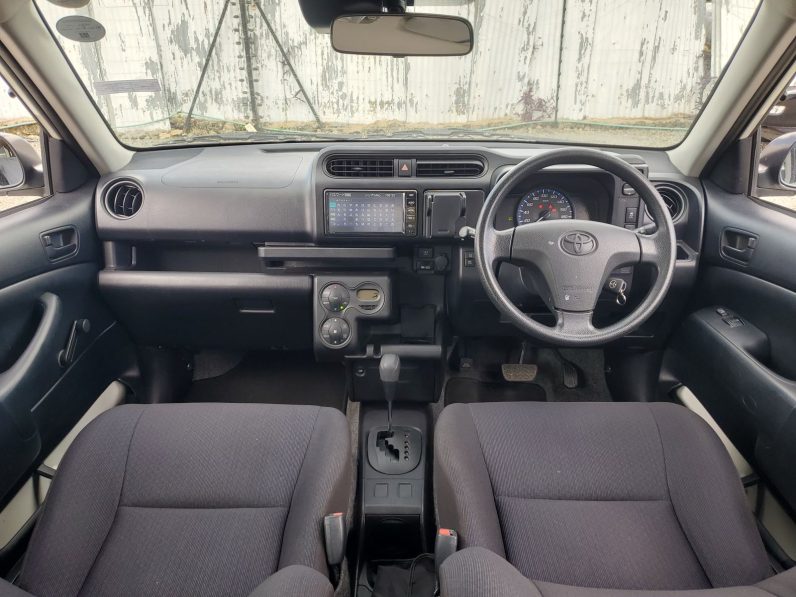 
								Toyota Rav4 adventure full									