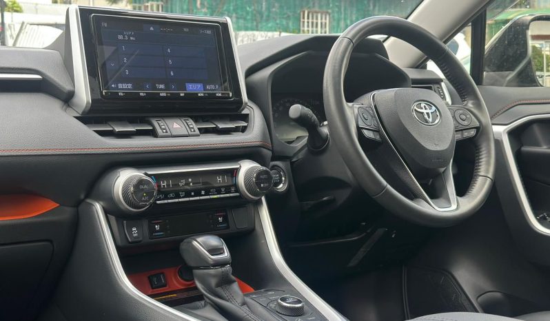 
								Toyota Rav4 adventure full									