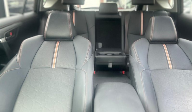 
								Toyota Rav4 adventure full									