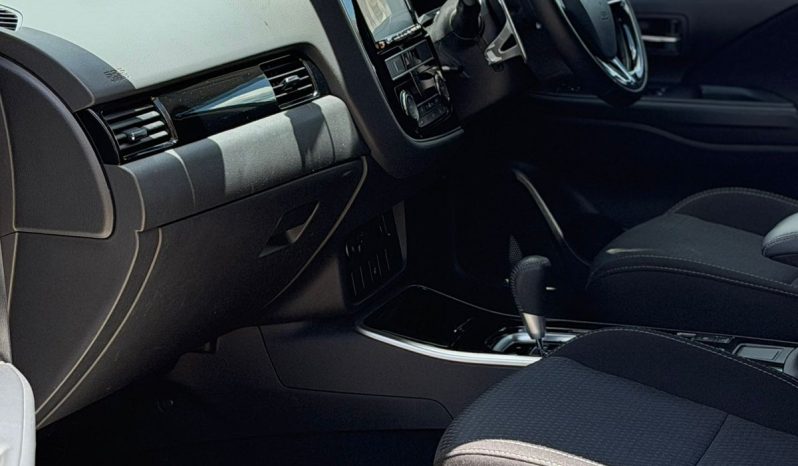 
								Mitsubishi outlander full									