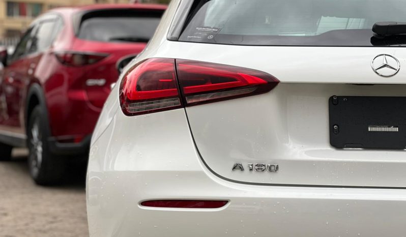 
								Mercedes Benz A180 full									