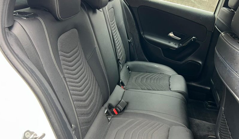 
								Mercedes Benz A180 full									