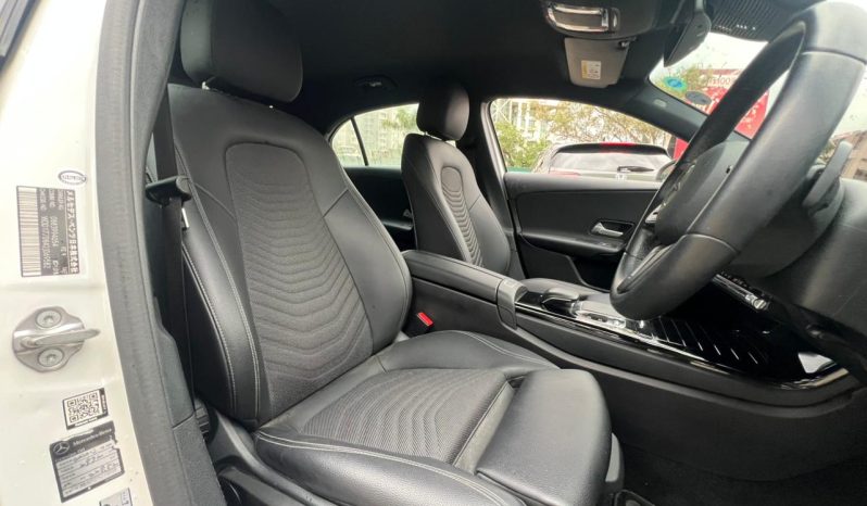 
								Mercedes Benz A180 full									