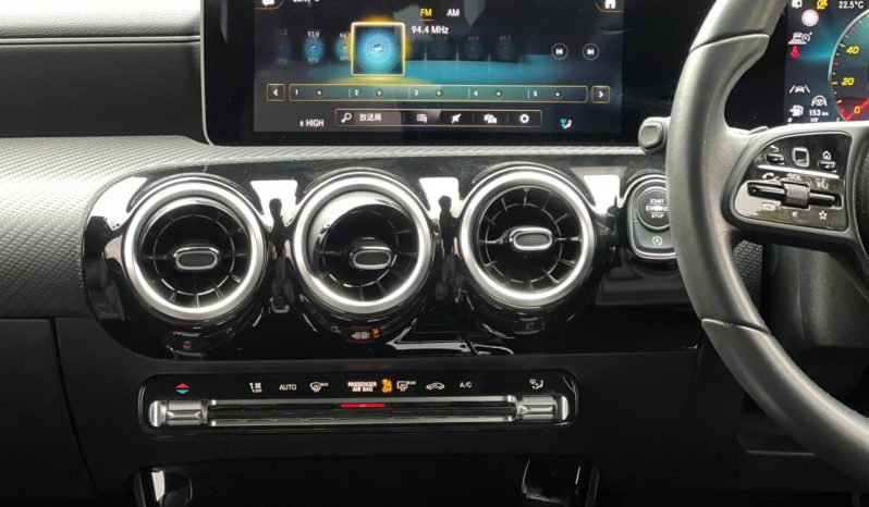 
								Mercedes Benz A180 full									