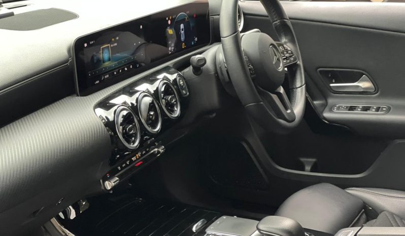 
								Mercedes Benz A180 full									