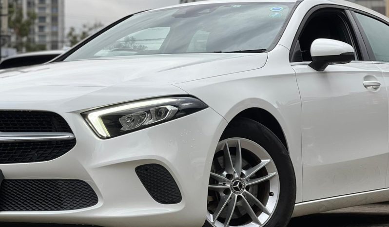 
								Mercedes Benz A180 full									