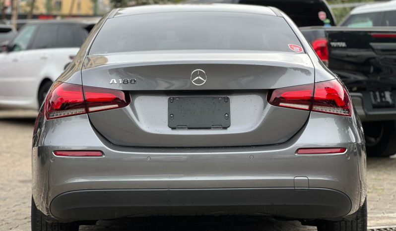 
								Mercedes Benz A180 full									