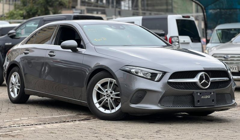 
								Mercedes Benz A180 full									