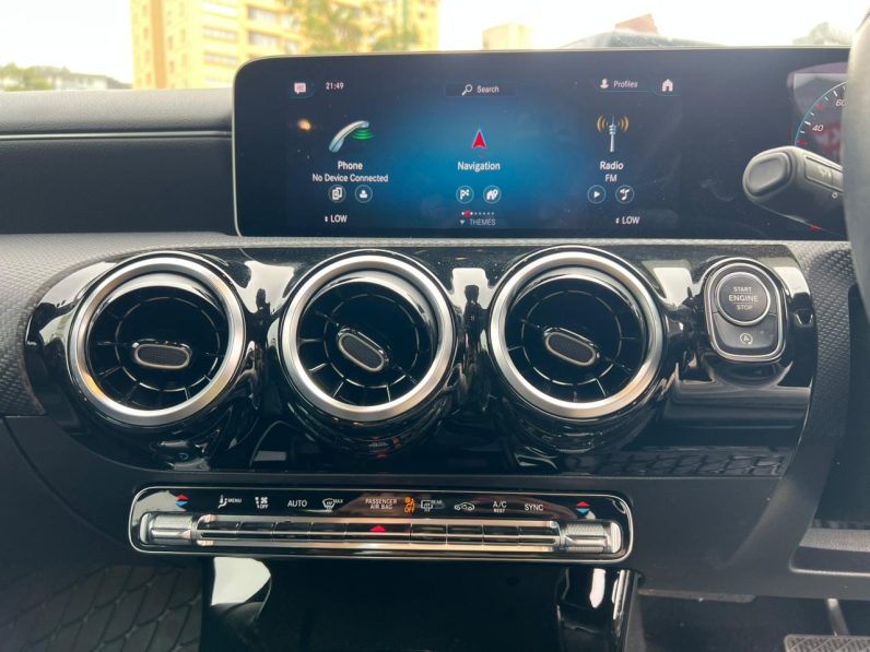 
								Mercedes Benz A180 full									