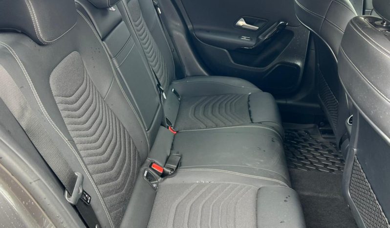 
								Mercedes Benz A180 full									