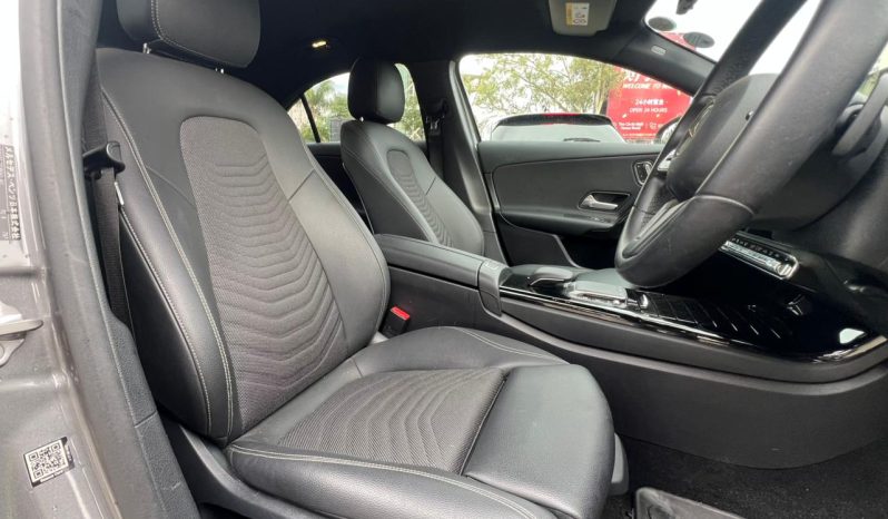 
								Mercedes Benz A180 full									