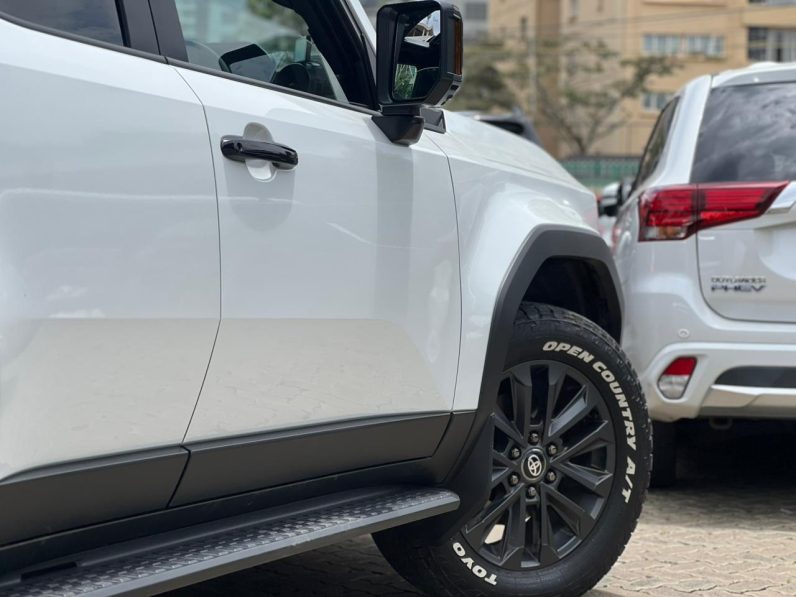 
								Land cruiser prado J250 full									