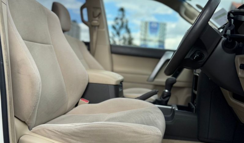 
								Toyota Land Cruiser Prado TX full									