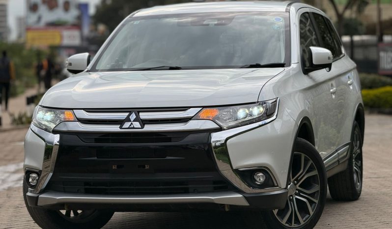 
								Mitsubishi Outlander full									