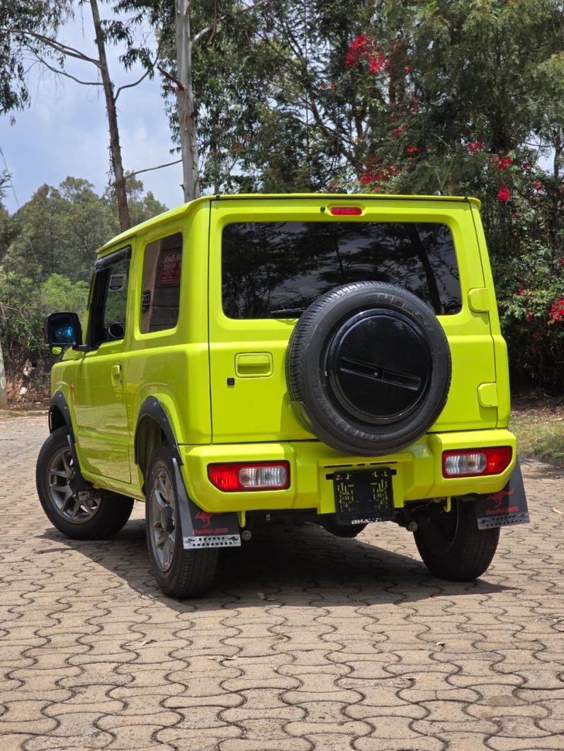 
								Suzuki Jimny full									