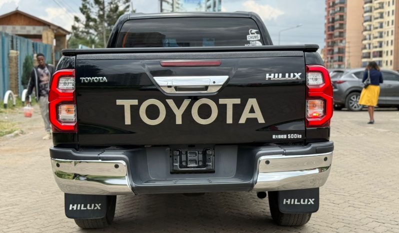 
								Toyota Hilux full									
