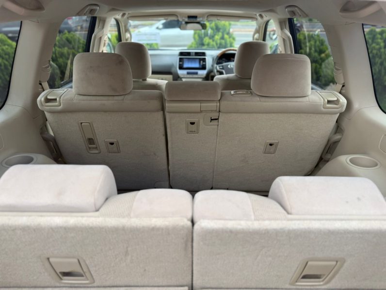 
								Toyota Land Cruiser Prado TX full									