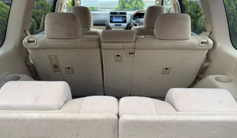 
								Toyota Land Cruiser Prado TX full									