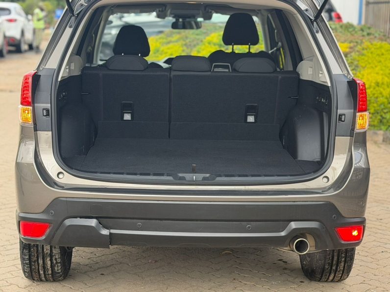 
								Subaru Forester SK9 full									