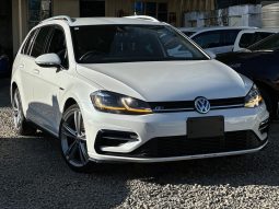 Volkswagen Golf variant R line