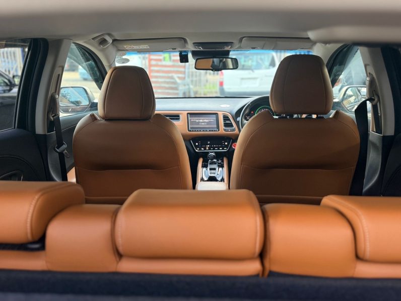 
								Honda Vezel full									