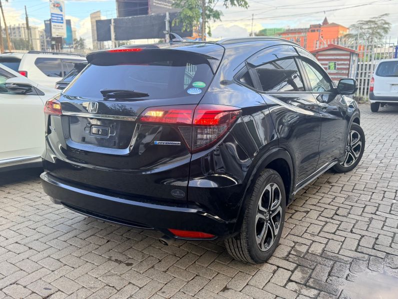 
								Honda Vezel full									