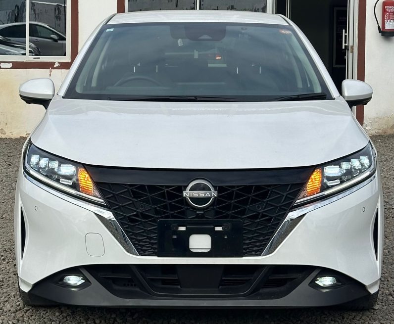 
								Nissan Note full									