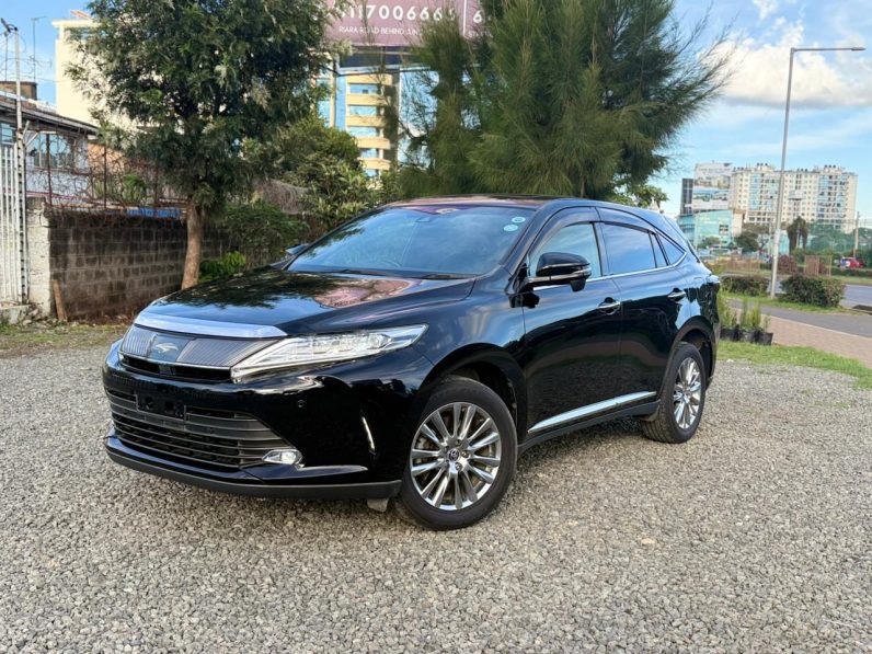 
								Toyota Harrier full									
