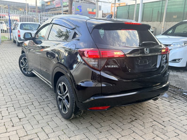
								Honda Vezel full									