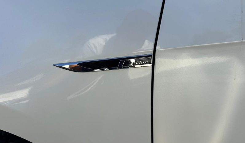 
								Volkswagen Golf variant R line full									