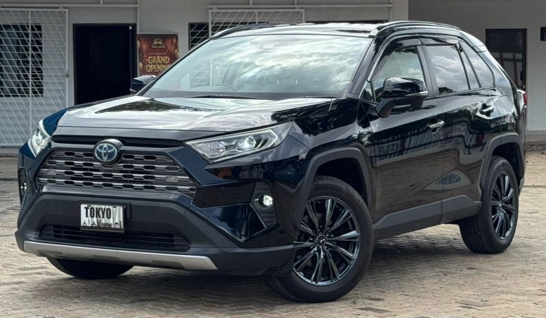 
								Toyota RAV4 full									