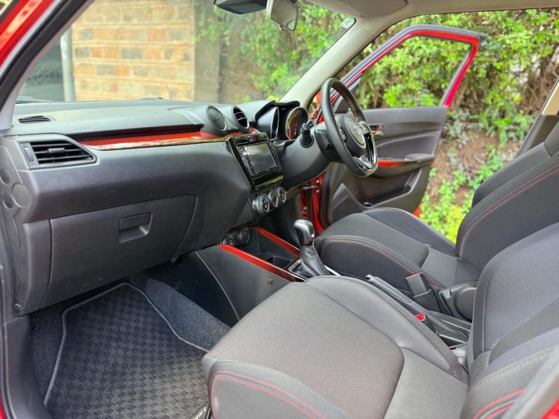 
								Suzuki Swift Sport full									