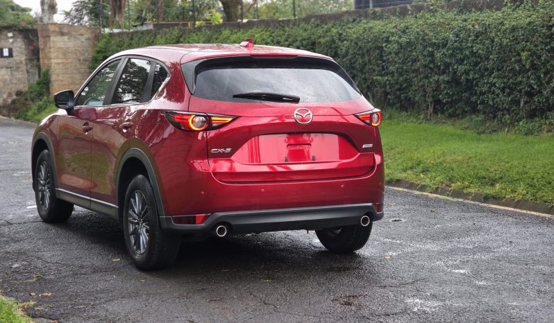 
								Mazda CX-5 full									