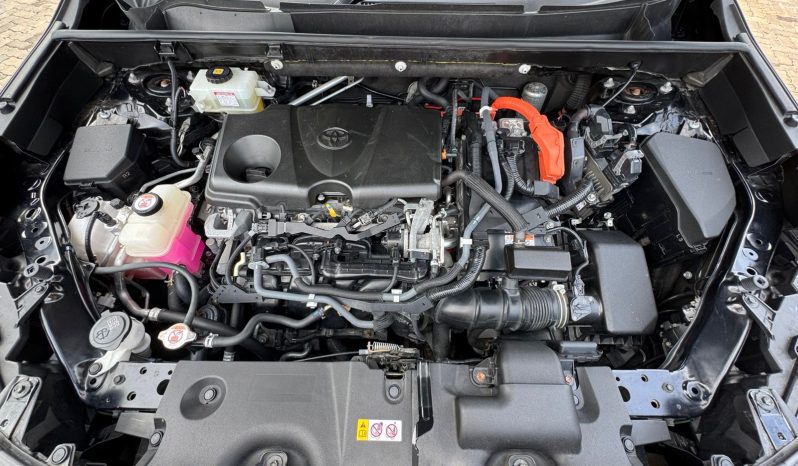 
								Toyota RAV4 full									