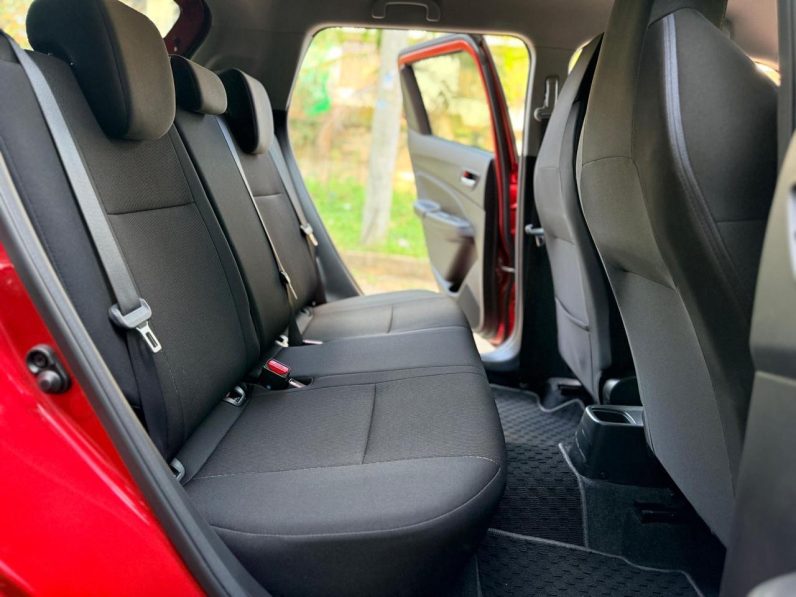 
								Suzuki Swift Sport full									