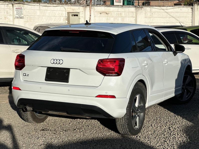 
								Audi Q2 full									