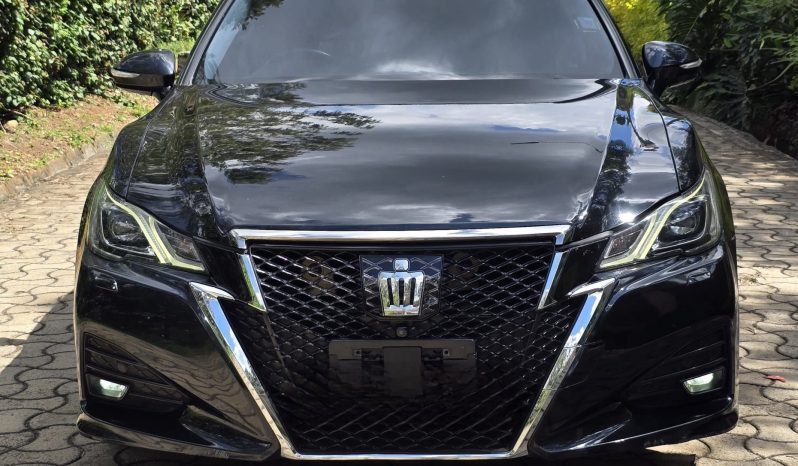 
								Toyota Crown Athelete full									