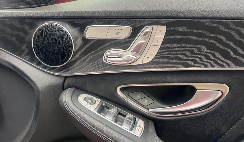 
								Mercedes Benz C200 full									