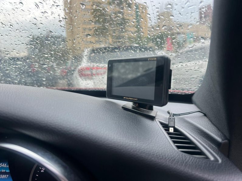 
								Mercedes Benz C200 full									