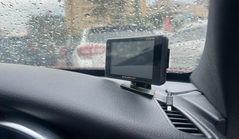 
								Mercedes Benz C200 full									