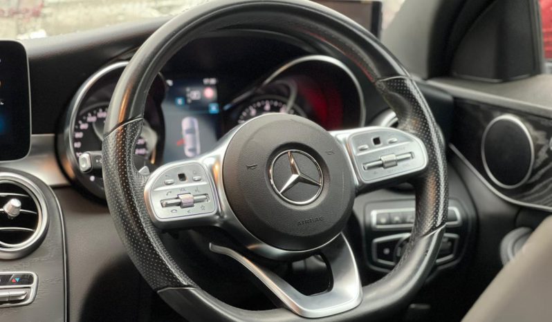 
								Mercedes Benz C200 full									